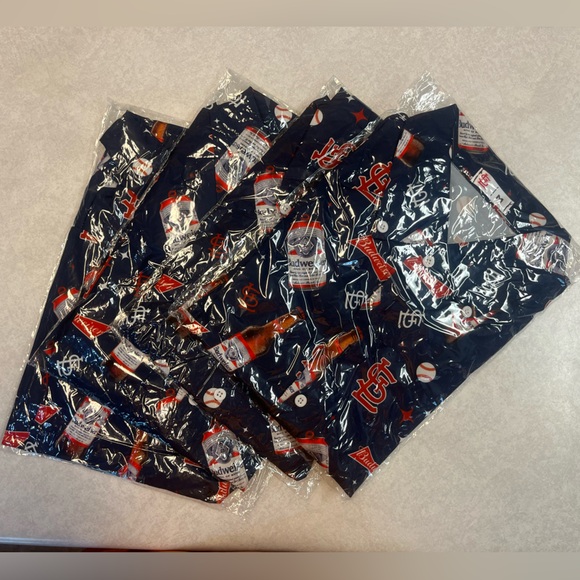 St. Louis Cardinals Budweiser button up shirt - Picture 5 of 5